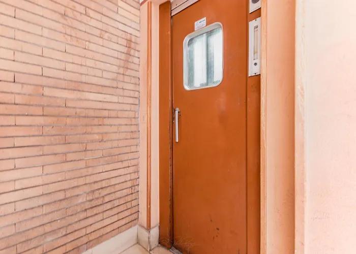 Apartment Domus Urbe Piramide Rom