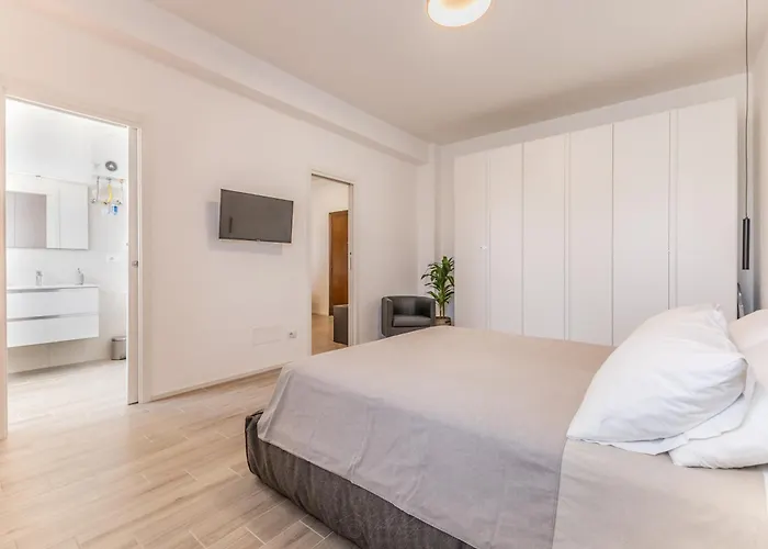 Apartment Domus Urbe Piramide Rom